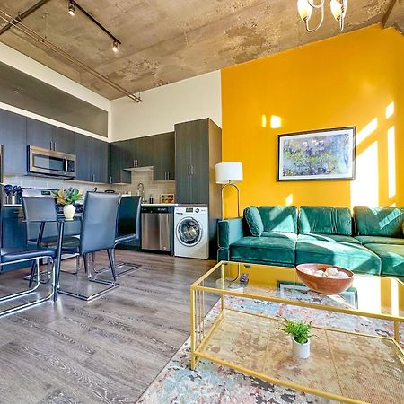 Spacious 2Br Vacation Rental With City View, Optional Parking And Gym Near Mccormick Place & Downtown Chicago Attractions Bagian luar foto