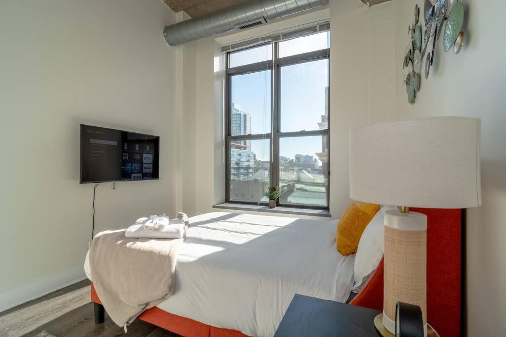 Spacious 2Br Vacation Rental With City View, Optional Parking And Gym Near Mccormick Place & Downtown Chicago Attractions Bagian luar foto